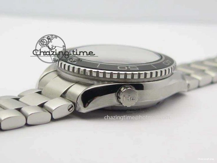 0812 Contemporary Planet Ocean SS Bp Maker 45mm Black Bezel Orange Numbers On SS Bracelet A 8217
